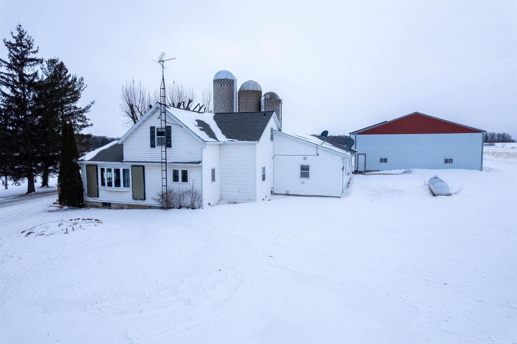 Photo of 108120 Wuertzberg ROAD #+/- 18 acres, Abbotsford, WI 54405 (MLS # 22600349)