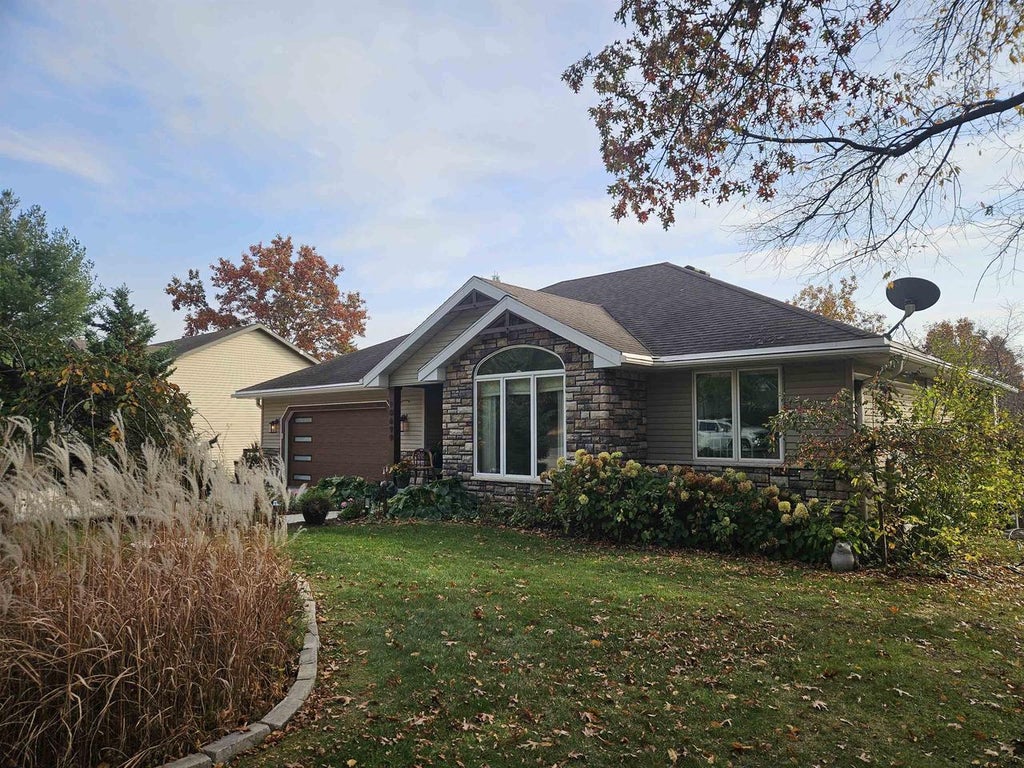 Photo of W10699 E Harmony DRIVE, Lodi, WI 53555 (MLS # 2035449)