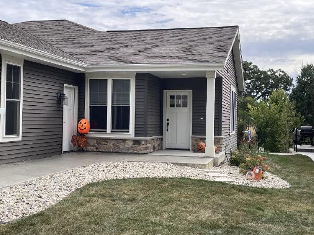 Photo of W7986 County Road B - 10, Lake Mills, WI 53551 (MLS # 1937994)
