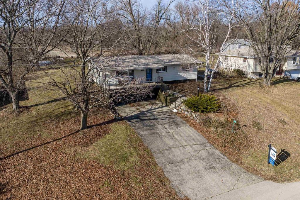 Photo of 3795 Gala WAY, Cottage Grove, WI 53527 (MLS # 2014519)