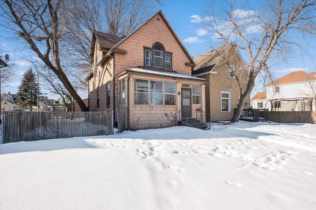 Photo of 1313 Grand AVENUE, Superior, WI 54880 (MLS # 6123607)