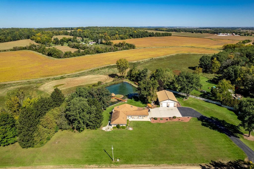 Photo of 6923 S State Road 213 ROAD, Beloit, WI 53511 (MLS # 2034677)