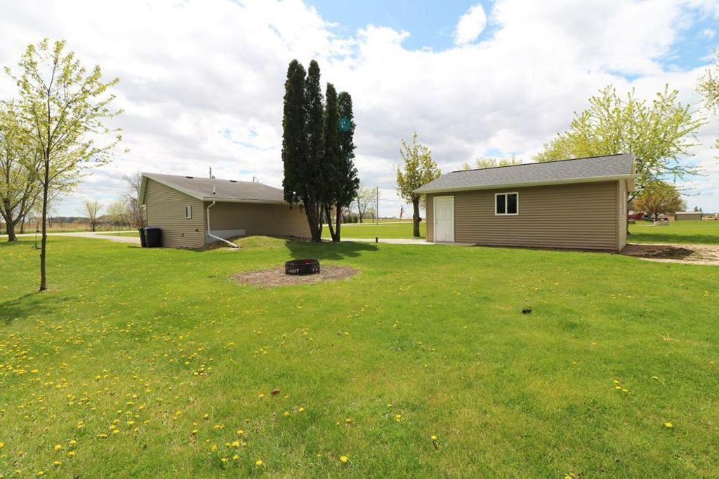 Photo of W616 County Rd S RD, Kaukauna, WI 54130 (MLS # 50325237)