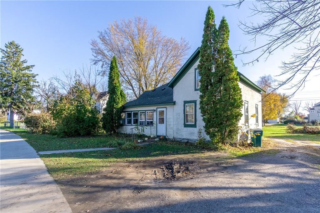 Photo of 812 W Lincoln STREET #1&amp;2, Augusta, WI 54722 (MLS # 1596757)