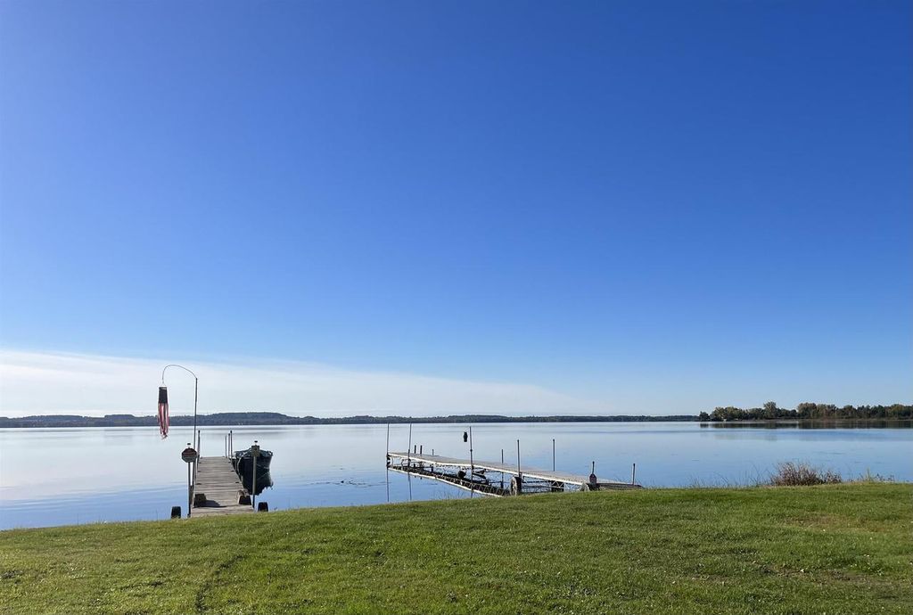 Photo of W6070 North Bay CIRCLE, Shawano, WI 54166 (MLS # 50320535)