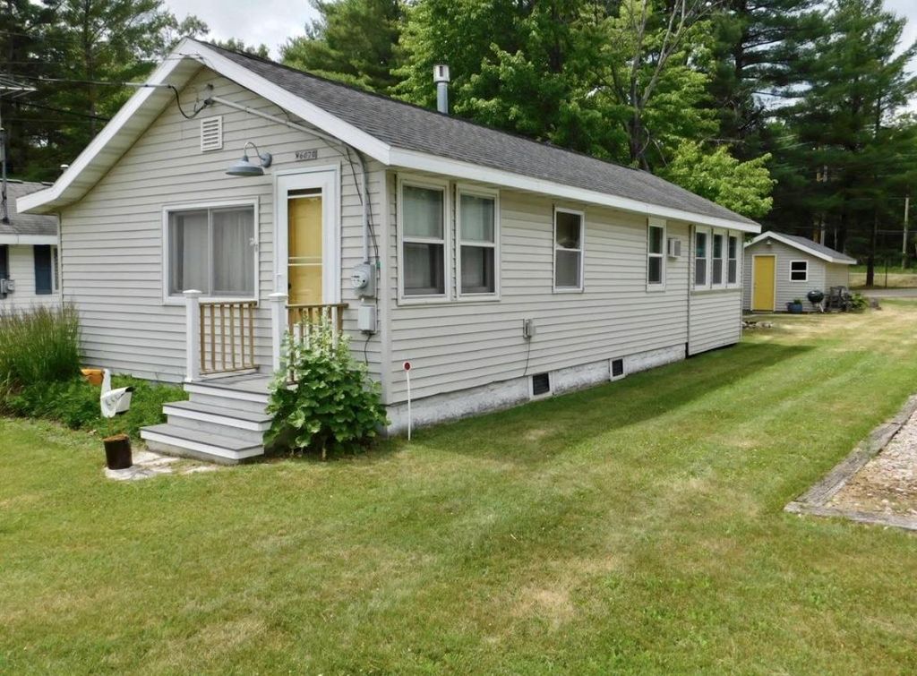 Photo of W6070 North Bay CIRCLE, Shawano, WI 54166 (MLS # 50320535)