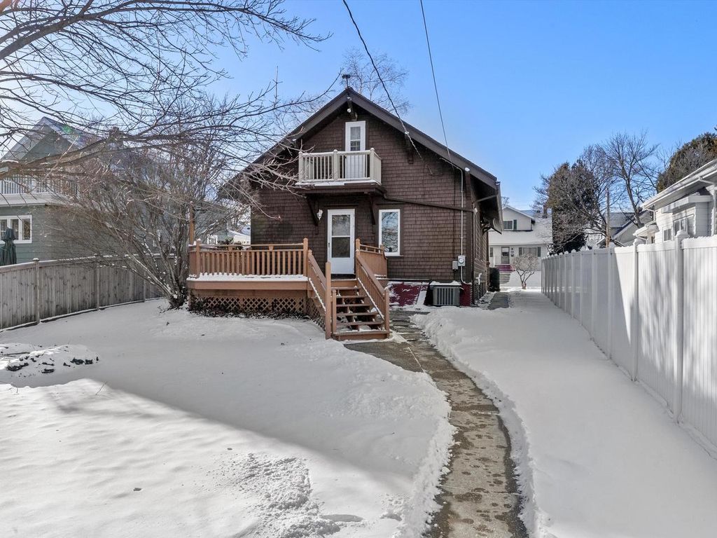 Photo of 923 N 8th STREET, Manitowoc, WI 54220 (MLS # 1947871)