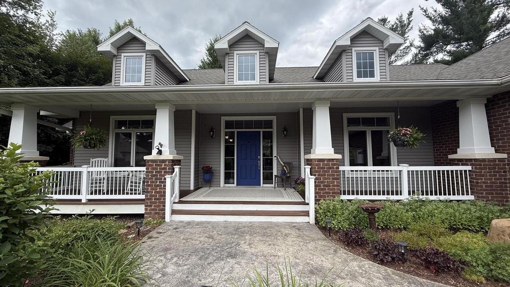 Photo of 6606 Peninsula LANE, Ringle, WI 54471 (MLS # 22603458)