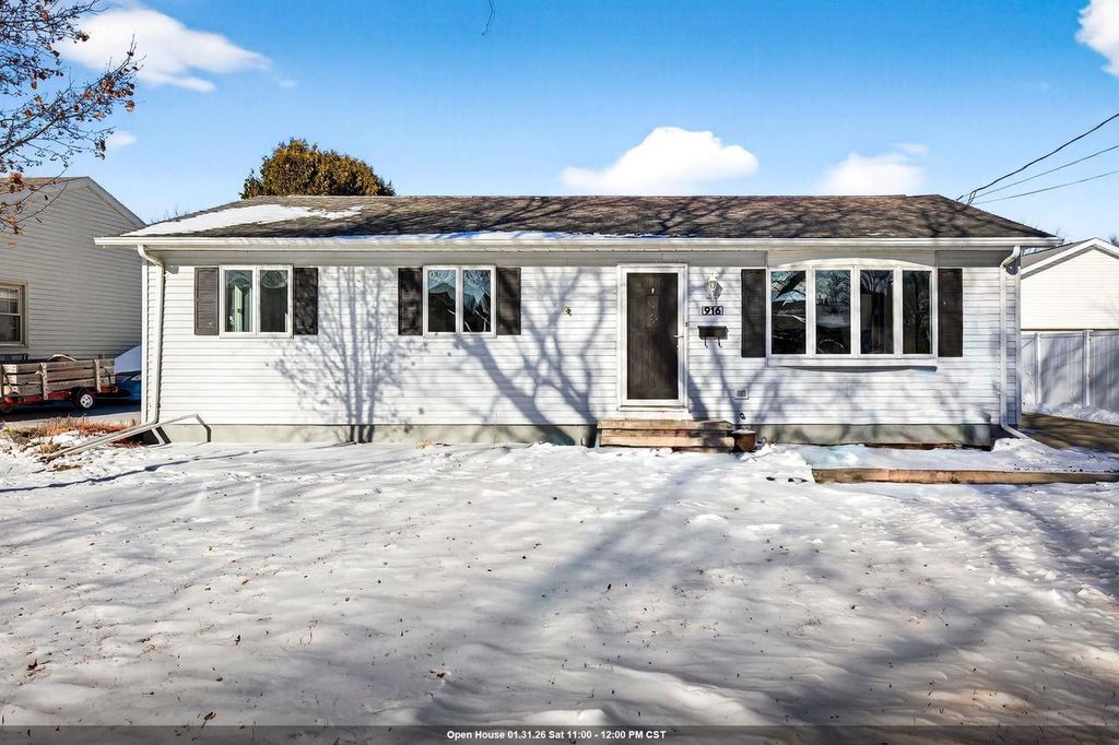 Photo of 916 Charles STREET, Little Chute, WI 54140 (MLS # 50320502)