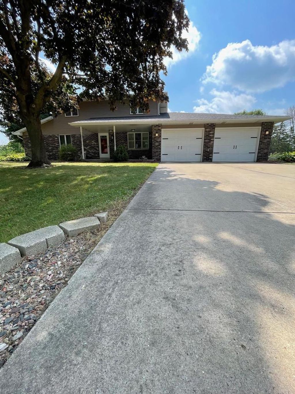 Photo of 3076 Inverness LANE, New Franken, WI 54229 (MLS # 50321348)