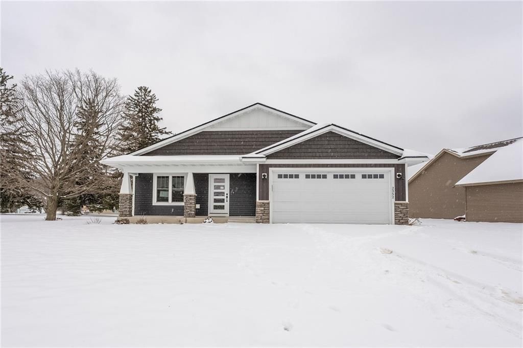 Photo of 2352 St Andrews DRIVE, Altoona, WI 54720 (MLS # 1597611)