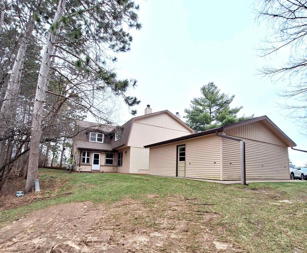 Photo of 103 Saddle Ridge, Portage, WI 53901 (MLS # 2020017)
