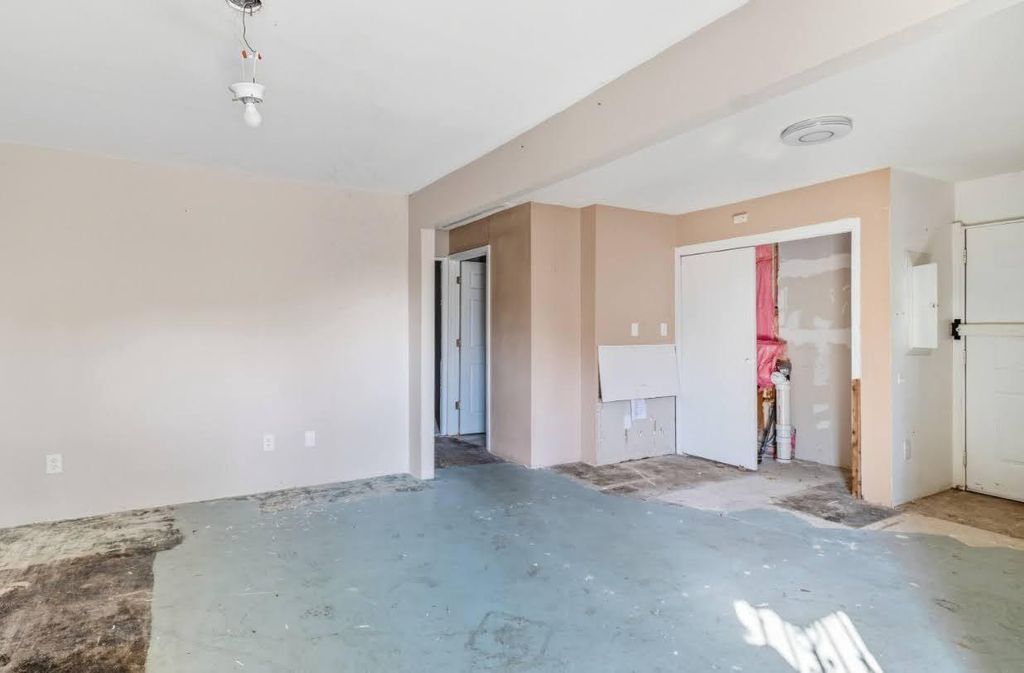 Photo of 4228 W Newton PLACE, Milwaukee, WI 53209 (MLS # 1938054)