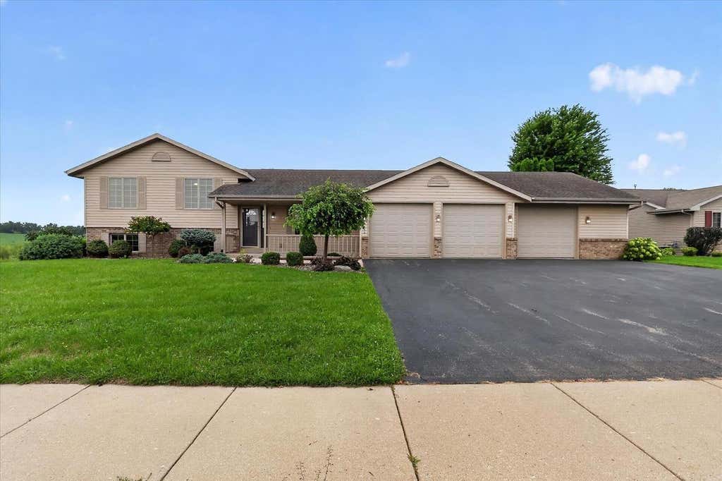 Photo of 4330 E Rotamer ROAD, Janesville, WI 53546 (MLS # 2030388)