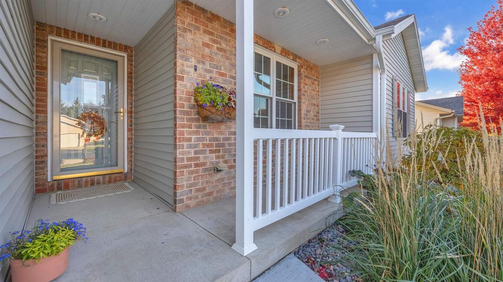 Photo of 26 Hunters COURT, Fond Du Lac, WI 54937 (MLS # 50317740)