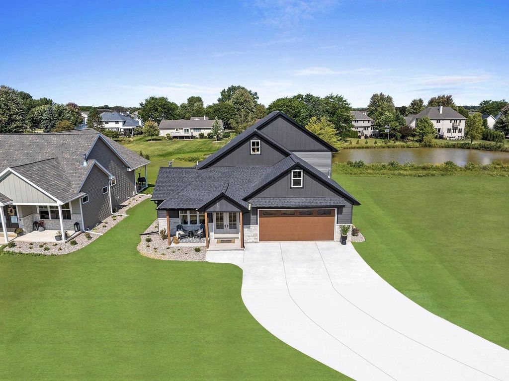 Photo of 1871 Ledgeview ROAD, De Pere, WI 54115 (MLS # 50324804)