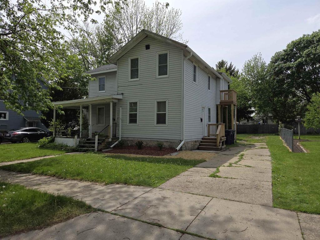 Photo of 515 N Pearl STREET, Janesville, WI 53548 (MLS # 2023631)