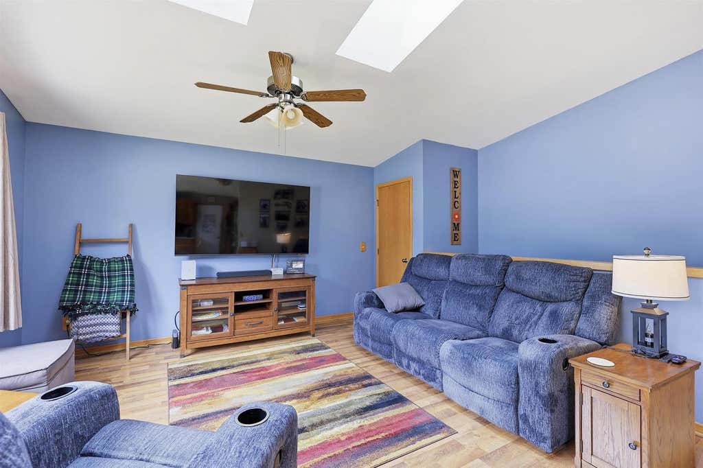 Photo of 217 E Mitchell AVENUE, Appleton, WI 54915 (MLS # 50330261)