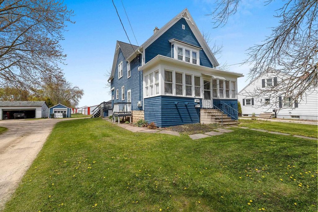 Photo of 531 N Main STREET, Seymour, WI 54165 (MLS # 50325227)