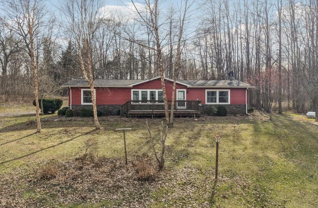 Photo of E11453 Bunker DRIVE, Baraboo, WI 53913 (MLS # 2020457)