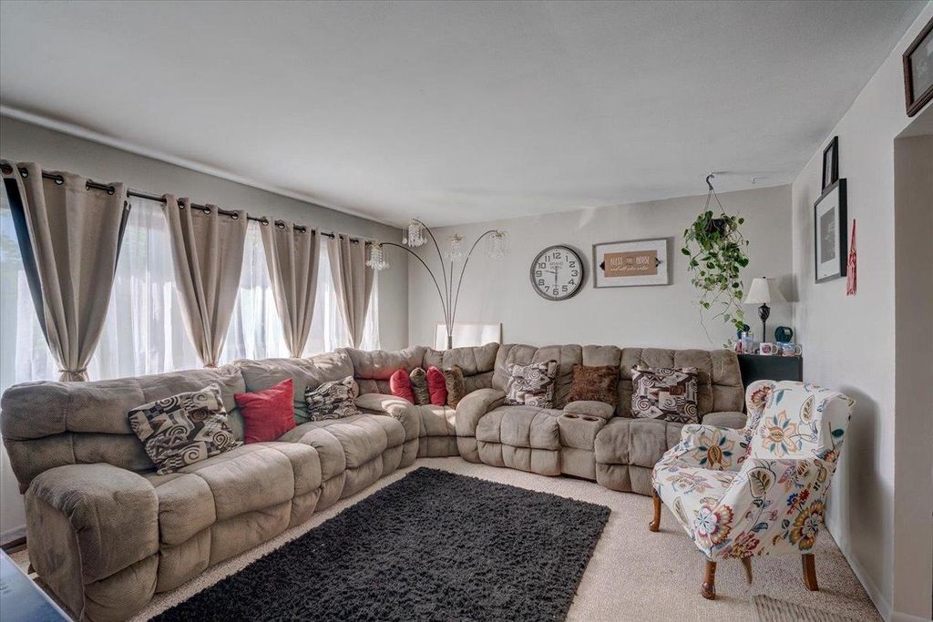 Photo of 1926 Wyoming AVENUE, Sun Prairie, WI 53590 (MLS # 2016773)