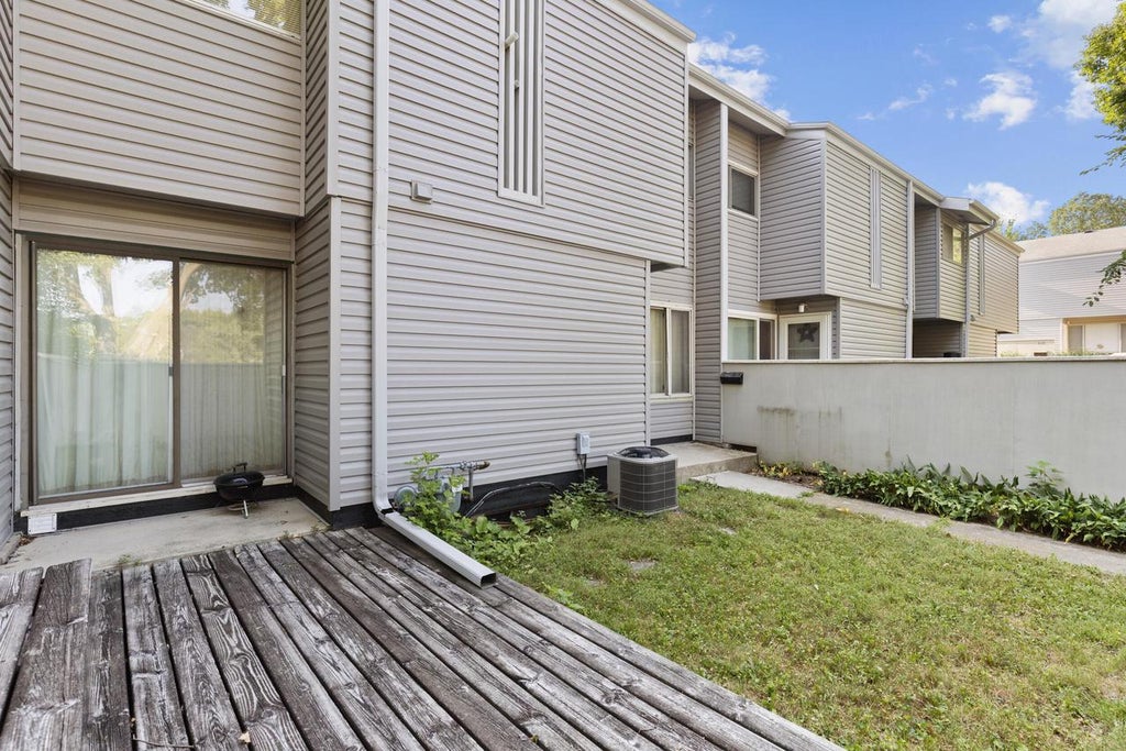 Photo of 207 East Bluff, Madison, WI 53704 (MLS # 1974313)