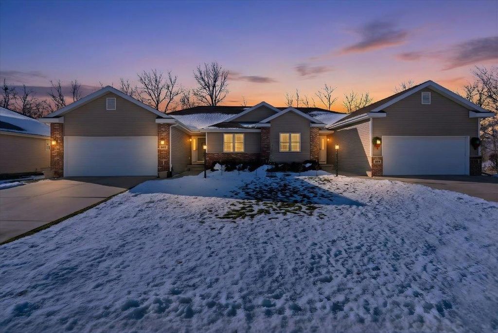 Photo of 421 Pine STREET, Brooklyn, WI 53521 (MLS # 2013871)