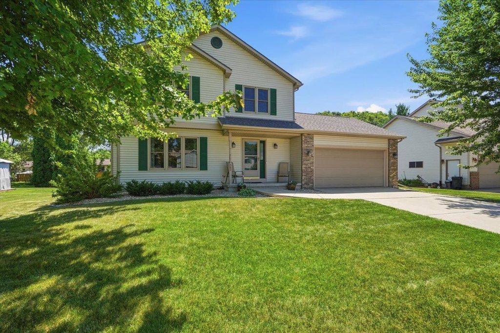Photo of 360 Landover DRIVE, Oregon, WI 53575 (MLS # 2028131)