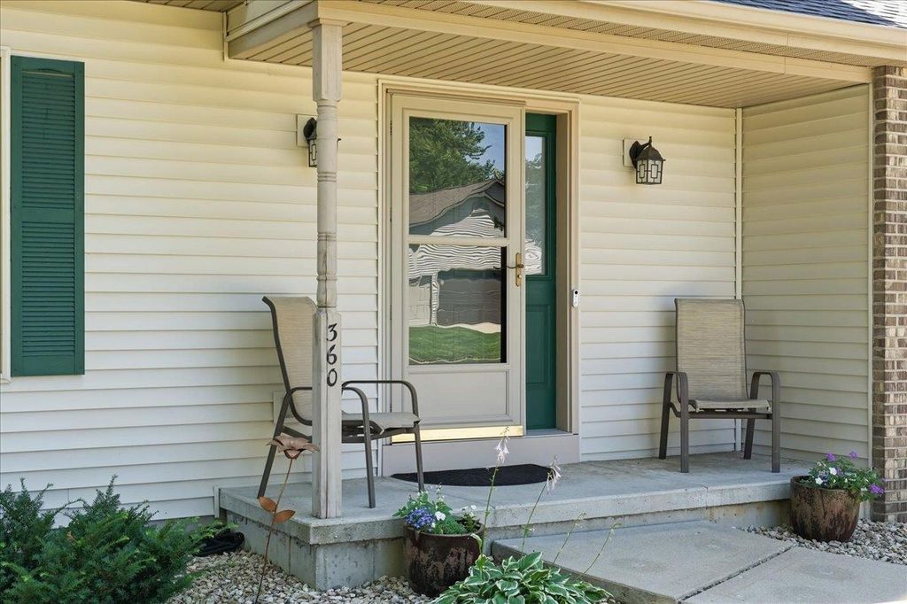 Photo of 360 Landover DRIVE, Oregon, WI 53575 (MLS # 2028131)