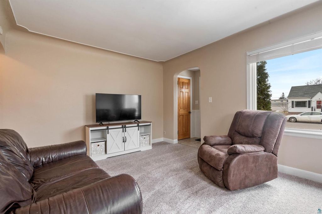 Photo of 712 Lincoln STREET, Superior, WI 54880 (MLS # 6124311)