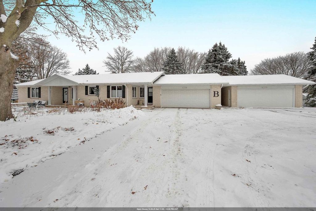Photo of 2780 S Ridge ROAD, Green Bay, WI 54304 (MLS # 50318831)