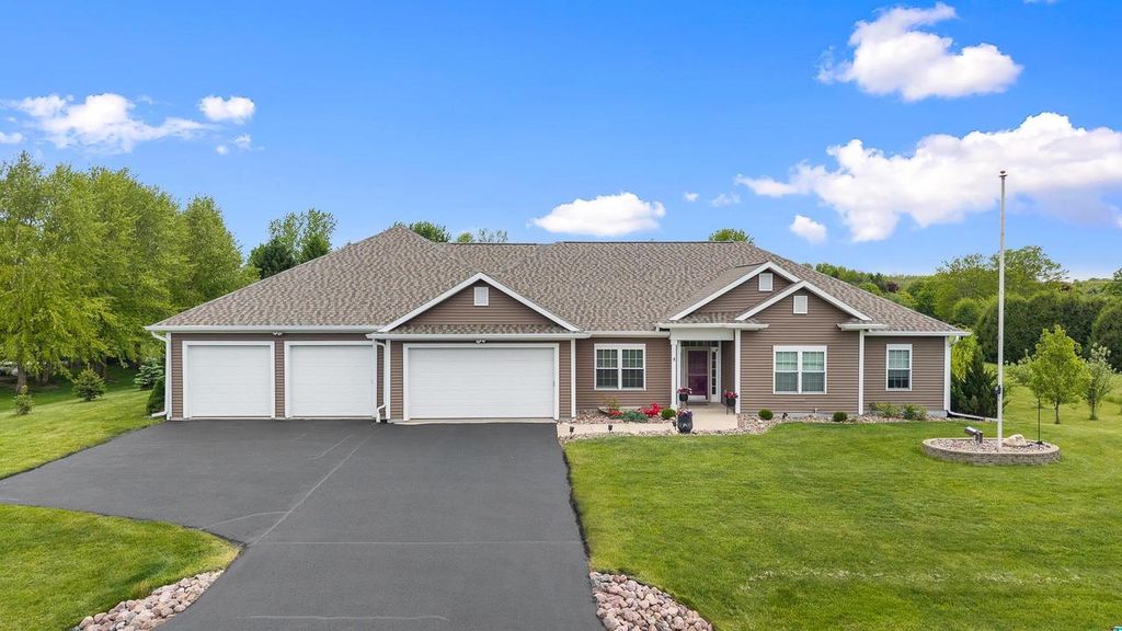 Photo of 3281 Burke ROAD, Sun Prairie, WI 53590 (MLS # 2024042)