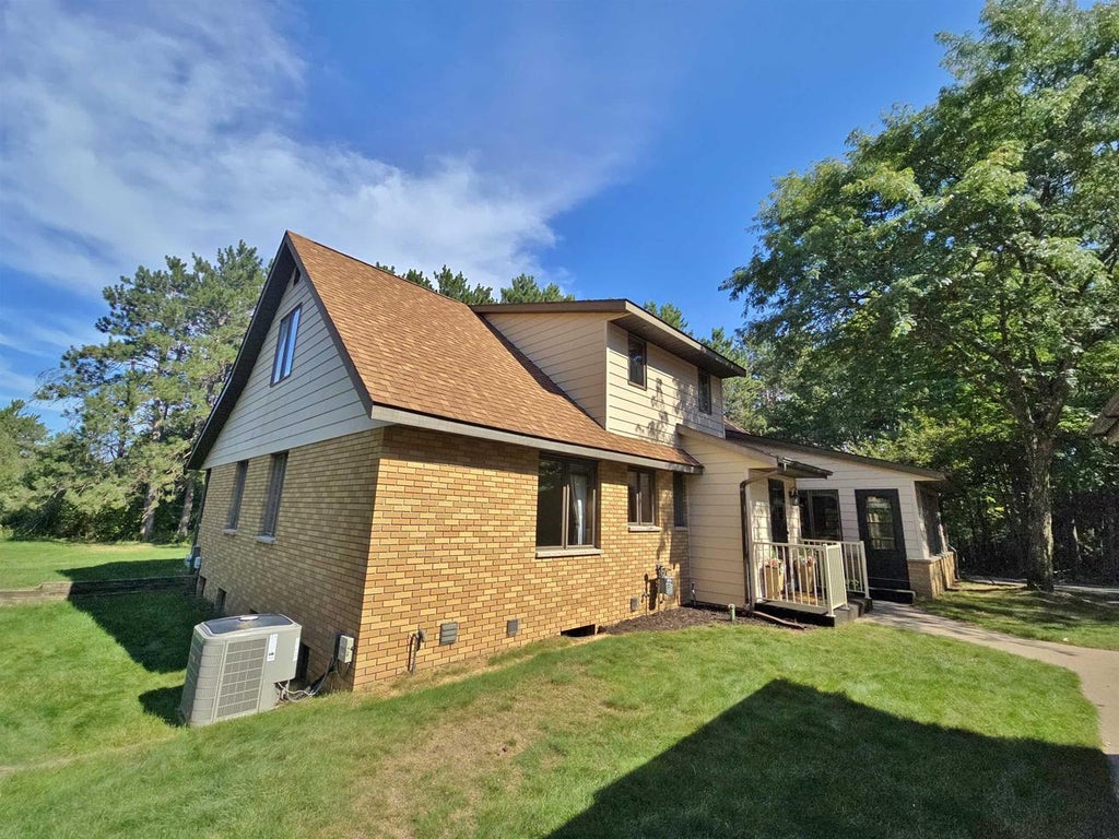 Photo of 4470 Coolidge AVENUE, Plover, WI 54467 (MLS # 22604340)