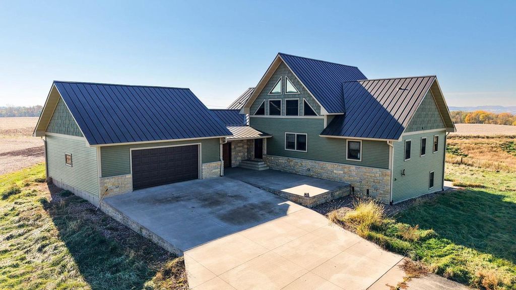 Photo of 10609 Cadwell ROAD, Cassville, WI 53806 (MLS # 2011957)