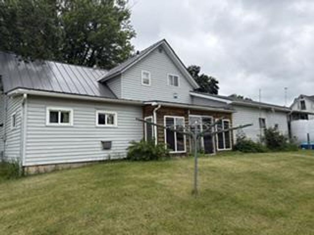 Photo of 117 N Lincoln STREET, Lancaster, WI 53813 (MLS # 2026246)