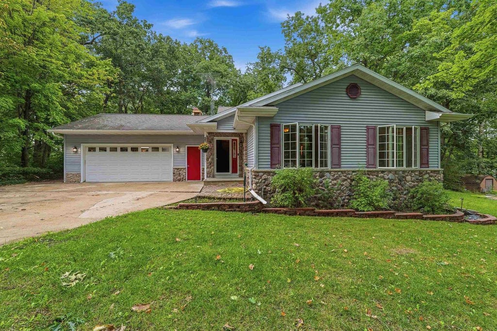 Photo of W2262 Harver COURT, Brownsville, WI 53006 (MLS # 50332493)