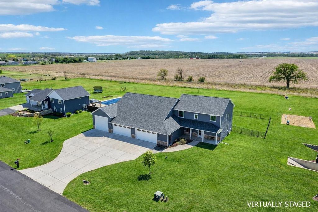 Photo of W2821 Fonda LANE, Belleville, WI 53508 (MLS # 2020239)