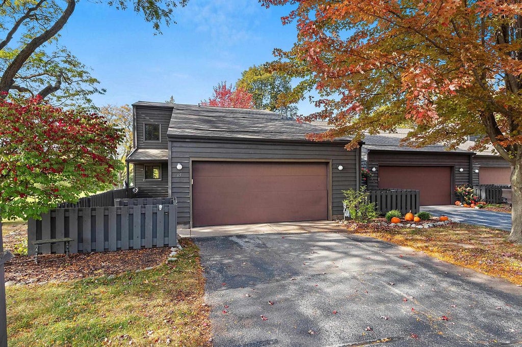 Photo of 65 Webster Heights DRIVE, Green Bay, WI 54301 (MLS # 50334619)