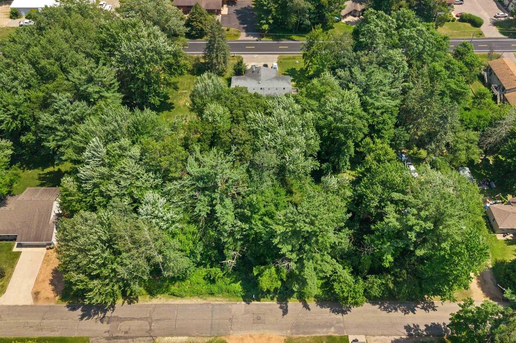 Photo of Lot 4 Coon AVENUE, Stevens Point, WI 54481 (MLS # 22603456)