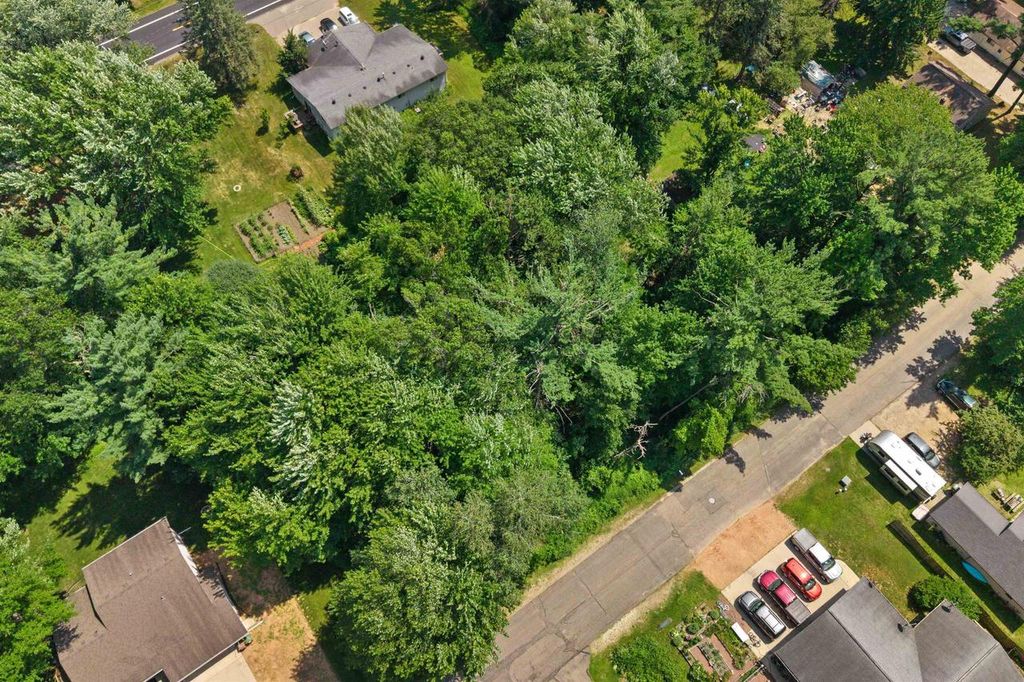 Photo of Lot 4 Coon AVENUE, Stevens Point, WI 54481 (MLS # 22603456)