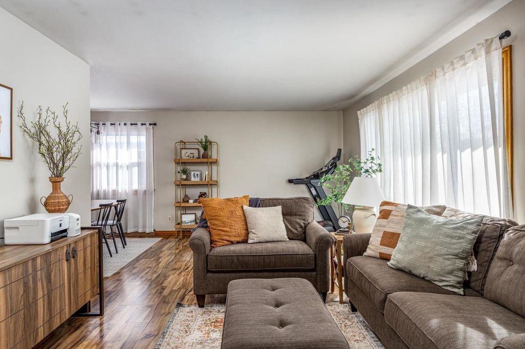 Photo of 1078 Meadow LANE, Neenah, WI 54956 (MLS # 50320979)