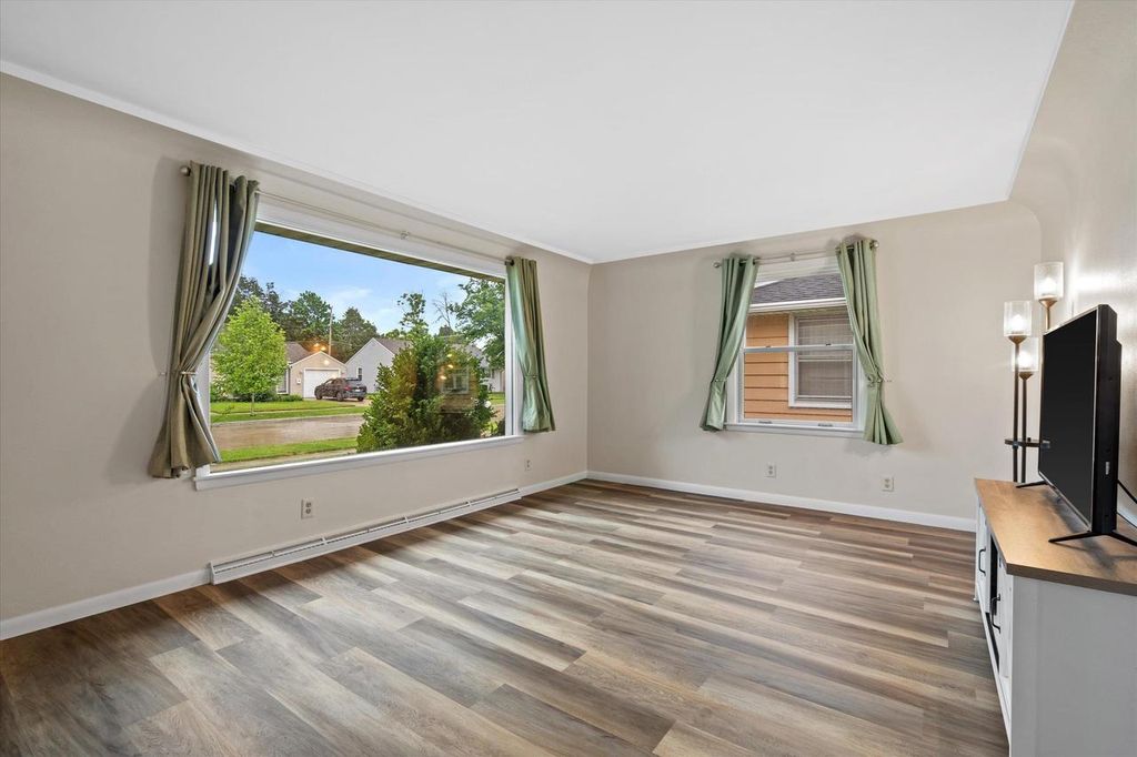 Photo of 216 S Helen STREET, Kimberly, WI 54136 (MLS # 50328112)