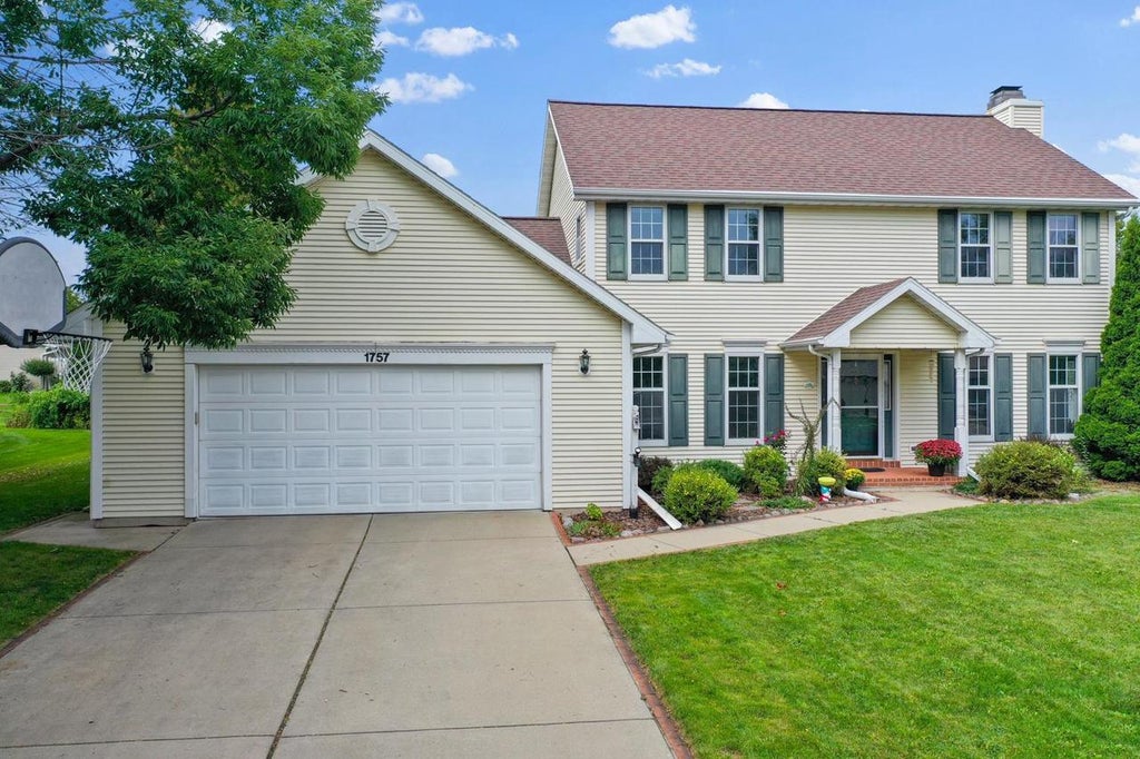 Photo of 1757 Sunnyside LANE, De Pere, WI 54115 (MLS # 50333289)