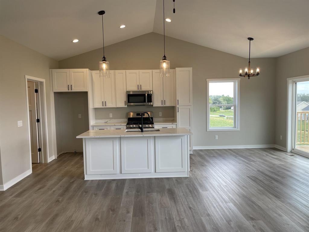 Photo of 1750 E Kyle CIRCLE, Beloit, WI 53511 (MLS # 2019076)