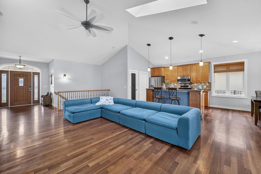 Photo of 609 S Meadowbrook LANE, Waunakee, WI 53597 (MLS # 2020833)