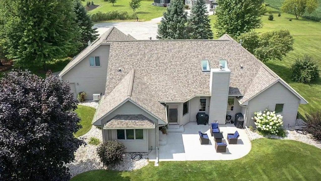 Photo of N4326 Red Leaf DRIVE, Appleton, WI 54913 (MLS # 50330588)
