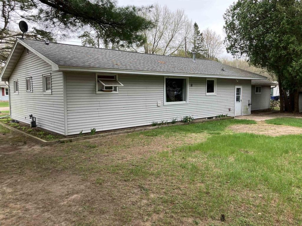 Photo of N2709 Lind LANE, Waupaca, WI 54981 (MLS # 50324495)