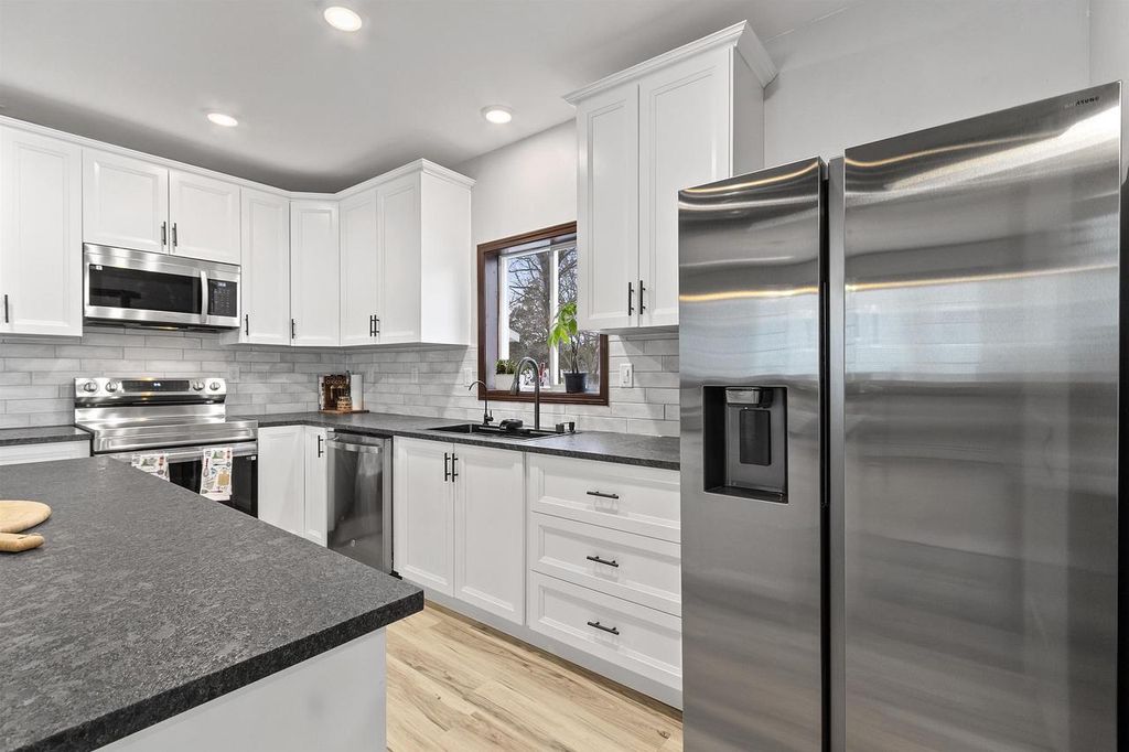 Photo of 418 Smith AVENUE, Oconto, WI 54153 (MLS # 50322732)