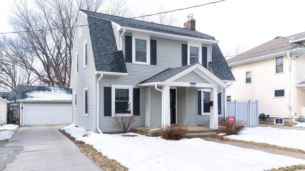 Photo of 733 Eisenhower AVENUE, Janesville, WI 53545 (MLS # 2016364)