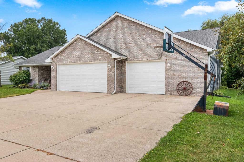 Photo of 1901 Sherry LANE, Kaukauna, WI 54130 (MLS # 50330378)